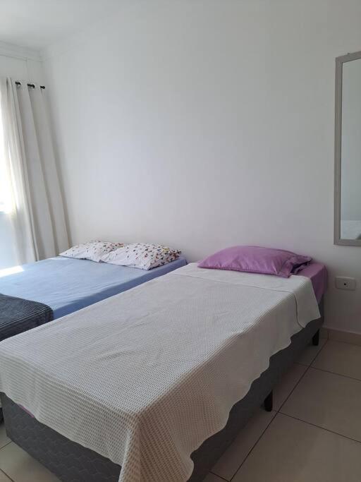 Apto Aconchegante Beira Mar Com Ar No Quarto Solemar Luaran gambar
